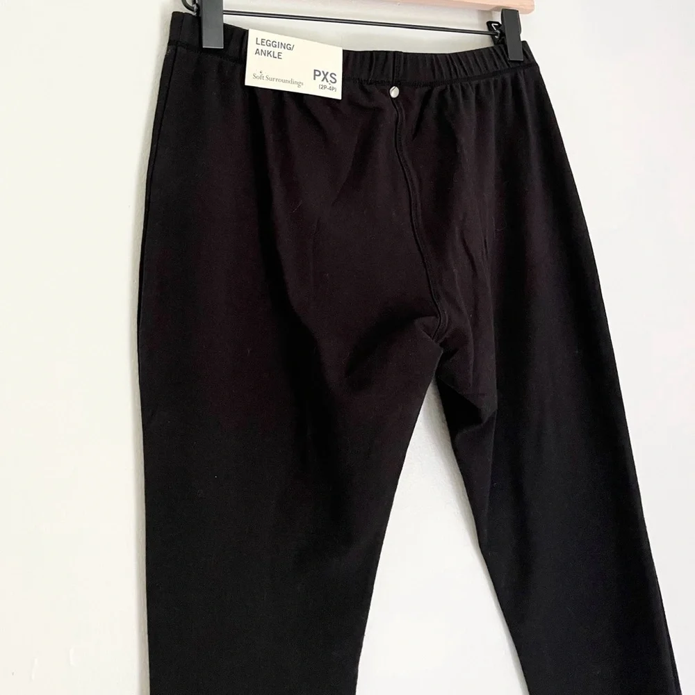 NWT Soft Surroundings Women’s Ankle Length Button Ankle Leggings Black Petite XS
